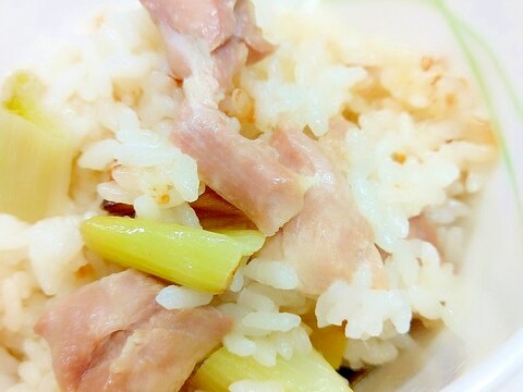 炊飯器de(^^)長ネギと鶏むね肉の炊き込みご飯♪